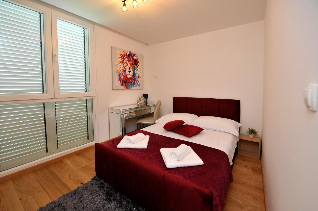 Carruba Split Apartment Exterior photo